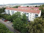 Außenansicht Rückseite - Attraktive, helle 3-Raum-Wohnung mit großem Balkon