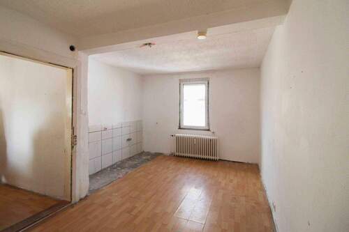 Küche - 9 Zimmer Einfamilienhaus in Monsheim