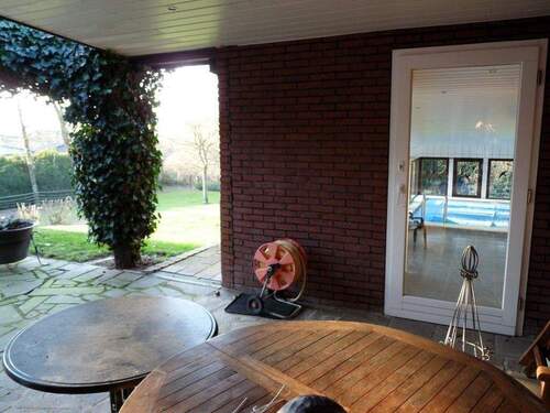 11 Schwimmbad, Eingangsbereich.JPG - 