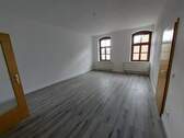 das Wohnzimmer - 3 Zimmer Etagenwohnung zur Miete in Roßwein