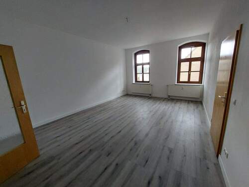 das Wohnzimmer - 3 Zimmer Etagenwohnung zur Miete in Roßwein