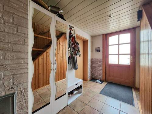 Eingang - Einfamilienhaus mit 173,00 m&sup2; in Offenbach zum Kaufen