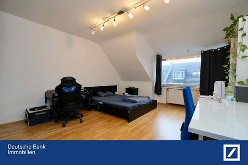 Wohnzimmer - Ansicht 1 - Charmante Wohnung mit durchdachter Raumaufteilung und stilvollem Ambiente