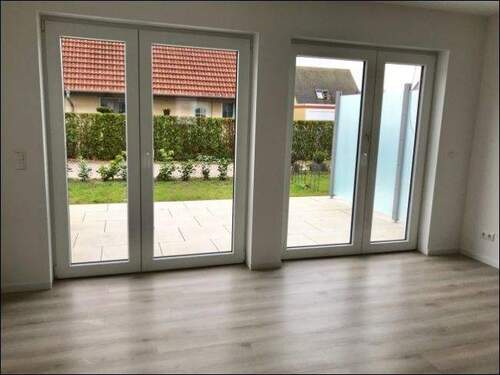 EG mit Terrasse - 