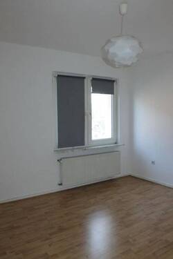 Schlafzimmer 1 Ansicht 1/2 - 