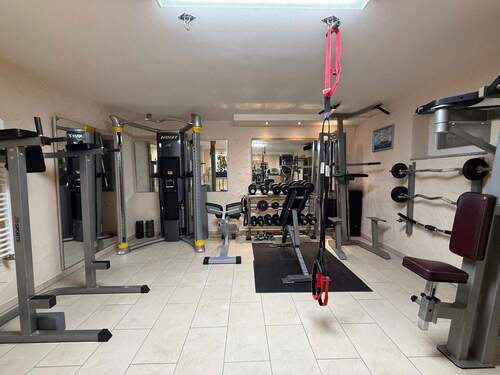 Keller Fitnessraum - 