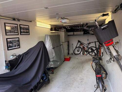 Garage - 