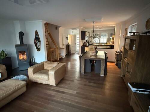 Wohnzimmer - 5 Zimmer Doppelhaushälfte in Duisburg - Rheinhausen