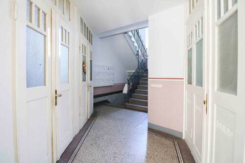 Eingangsbereich - 2 Zimmer Etagenwohnung in Chemnitz