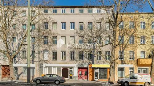 Außenansicht 1 - Sofort verfügbar: Attraktive 3-Zimmer-Wohnung mit Balkon in zentraler Lage