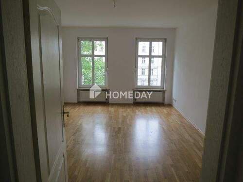 Wohnzimmer 1 - 3 Zimmer Etagenwohnung in Berlin