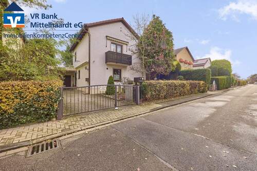 Fassade - Freistehendes Einfamilienhaus in begehrter Lage von Ludwigshafen-Friesenheim!