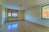 Wohnzimmer Wohnung im 1.OG - 