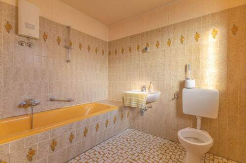 Badezimmer im 1.OG - 