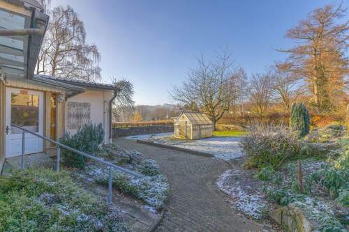 Haus & Gartenansicht - Mehrfamilienhaus, Wohnhaus mit 226,00 m² in Hemer zum Kaufen