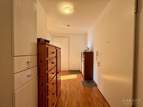 Diele - Etagenwohnung mit 52,00 m&sup2; in Grafenau zum Kaufen