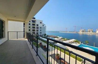 Bild 1 - Luxuriöses 3-Zimmer-Apartment mit Blick auf die Marina und das offene Meer