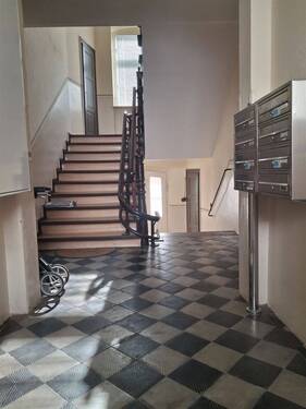 Hausflur - 2 Zimmer Etagenwohnung zur Miete in Torgau
