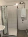 modernes Duschbad - 