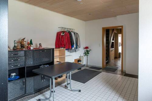 Hauseingang Diele/rechts Wohnbereich - 