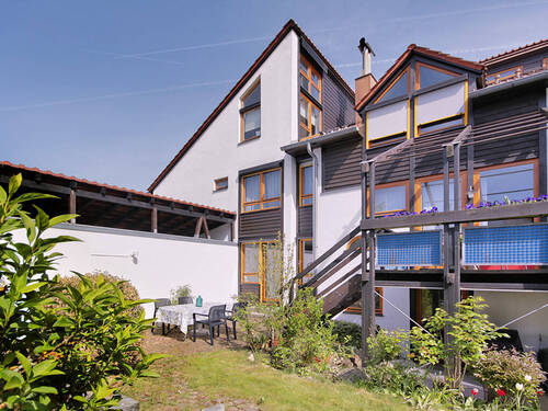 Bild 1 - Großes Reihenmittelhaus mit Garten und Balkon