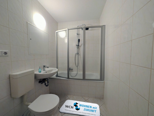 Badezimmer - 1 Zimmer Etagenwohnung zur Miete in Chemnitz