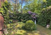 liebevoll angelegter Garten - 
