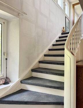 Treppe ins Obergeschoss - 