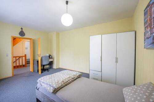 Schlafzimmer EG - 