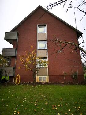 2 - Mehrfamilienhaus, Wohnhaus zum Kaufen in Neumünster