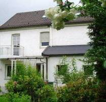 Zentrumsnah und dennoch ruhig - charmantes Ein-Zweifamilienhaus mit sonnigem Garten in Neheim - Arnsberg Neheim-Hüsten