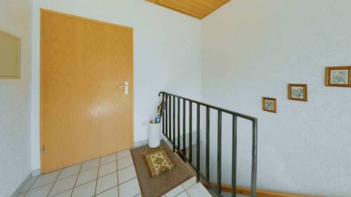 Eingang_Flur - 6 Zimmer Bungalow zum Kaufen in Bruchmühlbach-Miesau