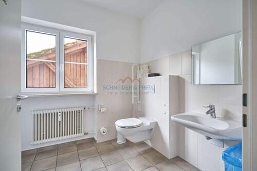 barierrefreie Toilette - 