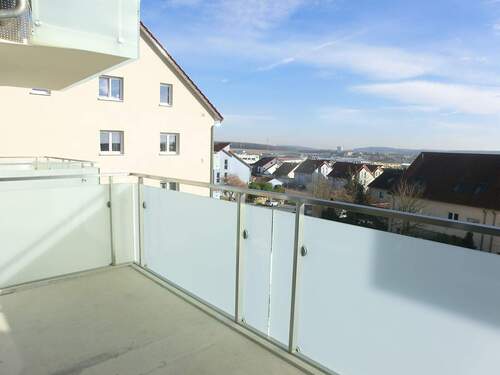 Ausblick - 2-Zi. ETW mit EBK, Balkon (barrierefrei)