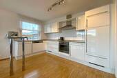 offene Küche - Etagenwohnung mit 122,70 m&sup2; in Tamm zum Kaufen