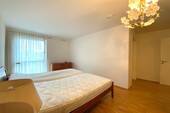Schlafzimmer > Zugang Duschbad - 