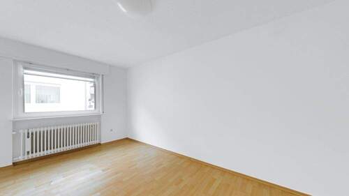 Eltern EG - 8 Zimmer Mehrfamilienhaus, Wohnhaus in Steinwenden