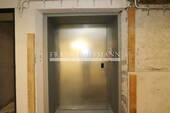 M1976 Lastenaufzug - 