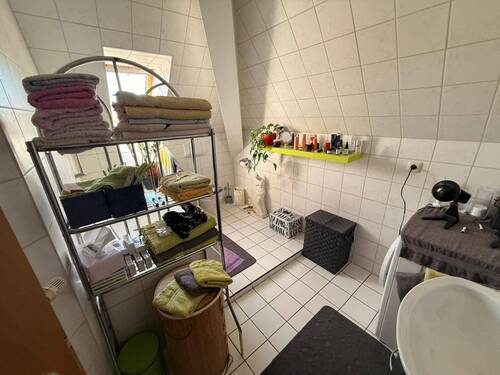 Badezimmer - 1 Zimmer Etagenwohnung in Gera