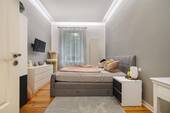 sanierte Einheit im EG / Schlafzimmer - 
