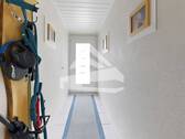 Eingangsflur - 4 Zimmer Einfamilienhaus zum Kaufen in Fell