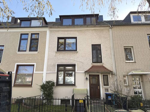 Bild 2 - 2 Zimmer Etagenwohnung zum Kaufen in Bremen / Gröpelingen
