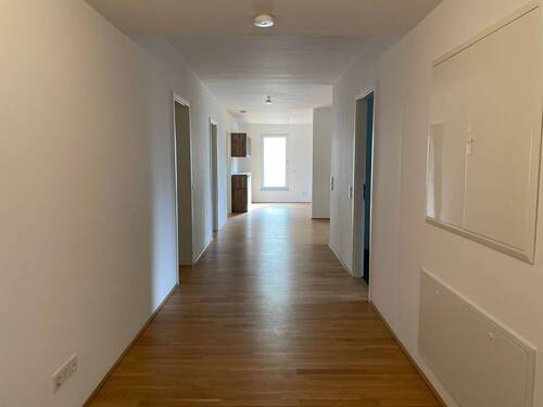 Flur - 5 Zimmer Etagenwohnung zum Kaufen in Frankfurt am Main