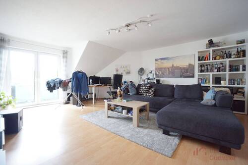 Wohn- und Esszimmer - 2 Zimmer Etagenwohnung zum Kaufen in Osnabrück