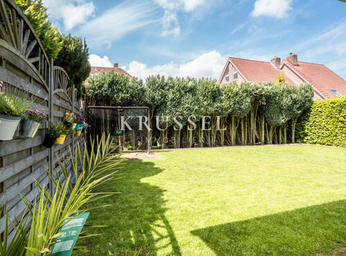 Der gepflegte und eingezäunte Garten - 