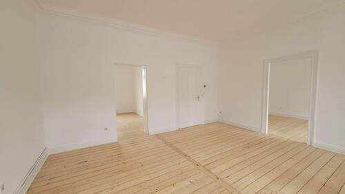 Wohnzimmer (2) - Attraktive Altbauwohnung zum Wohlfühlen!