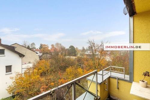 3 - 2 Zimmer Etagenwohnung in Berlin