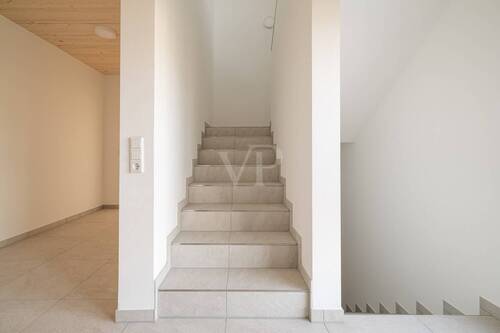 Treppenhaus - Etagenwohnung mit 102,20 m² in Flachslanden zum Kaufen