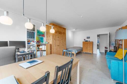 Wohn-/Esszimmer - 3 Zimmer Etagenwohnung zum Kaufen in Brühl