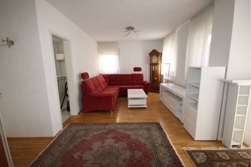 Wohnzimmer - 2 Zimmer Etagenwohnung zur Miete in Frankfurt am Main